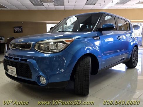 Used 2015 Kia Soul + w/ Audio Package FWD image 2