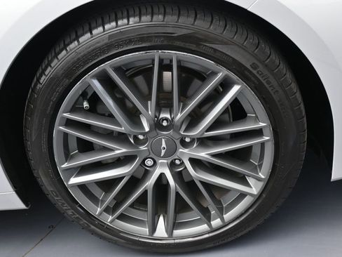Used 2019 Genesis G70 2.0T Advanced RWD image 43