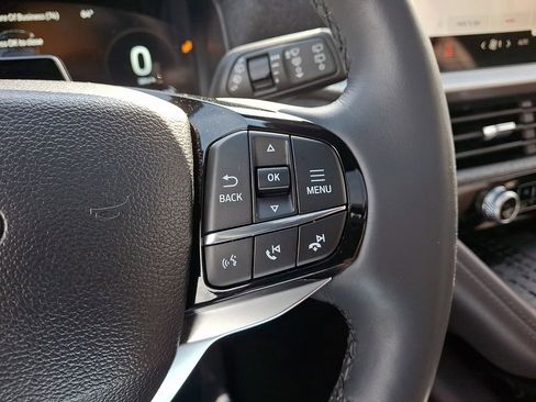 Used 2025 Ford Explorer Platinum w/ LUX Leather Package image 21