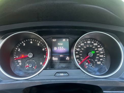 Used 2019 Volkswagen Tiguan SE w/ Panoramic Sunroof Package AWD/4WD image 14