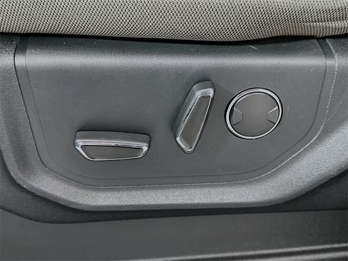 Used 2018 Ford F150 XLT w/ Equipment Group 302A Luxury image 20