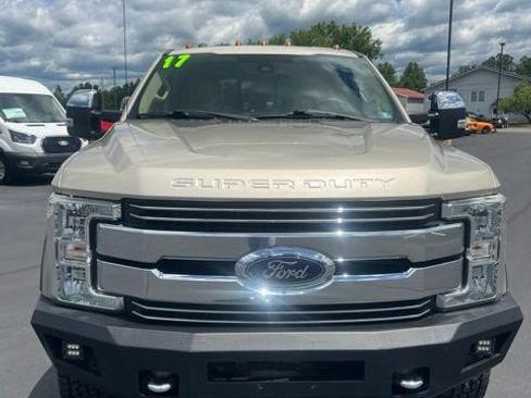 Used 2017 Ford F350 Lariat w/ Tow Technology Bundle AWD/4WD image 2