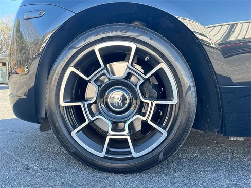 Used 2020 Rolls-Royce Wraith image 12
