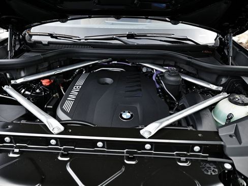 New 2026 BMW X5 xDrive40i w/ M Sport Package image 31