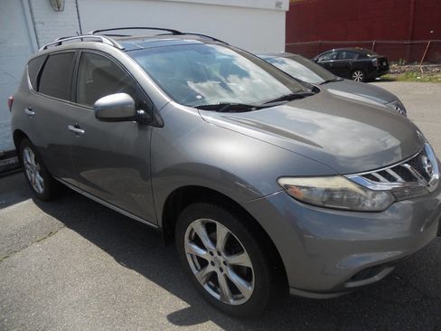 Used 2013 Nissan Murano LE w/ Platinum Pkg image 2