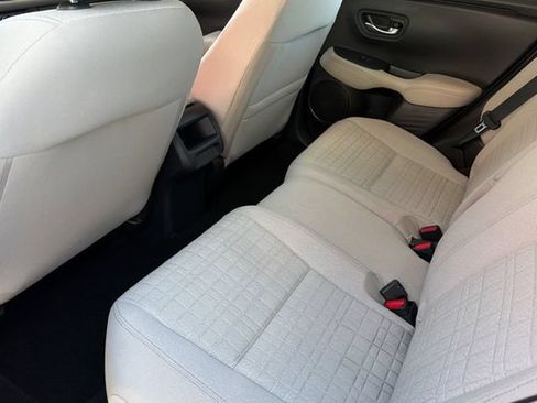 Certified 2025 Honda HR-V LX image 14