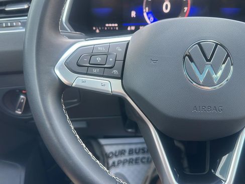 Used 2023 Volkswagen Tiguan SE AWD/4WD image 25