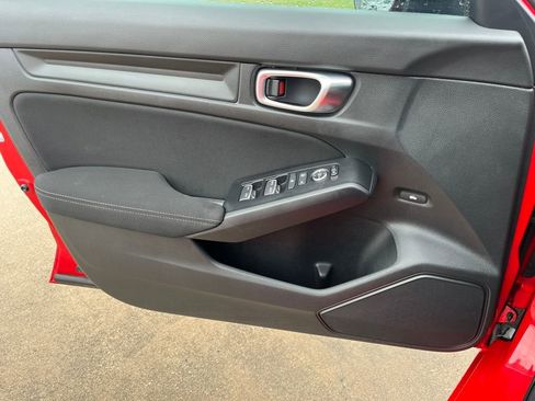 Used 2023 Honda Civic Sport image 10