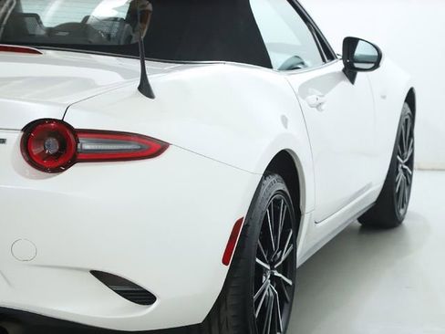 Certified 2024 MAZDA MX-5 Miata Grand Touring image 17