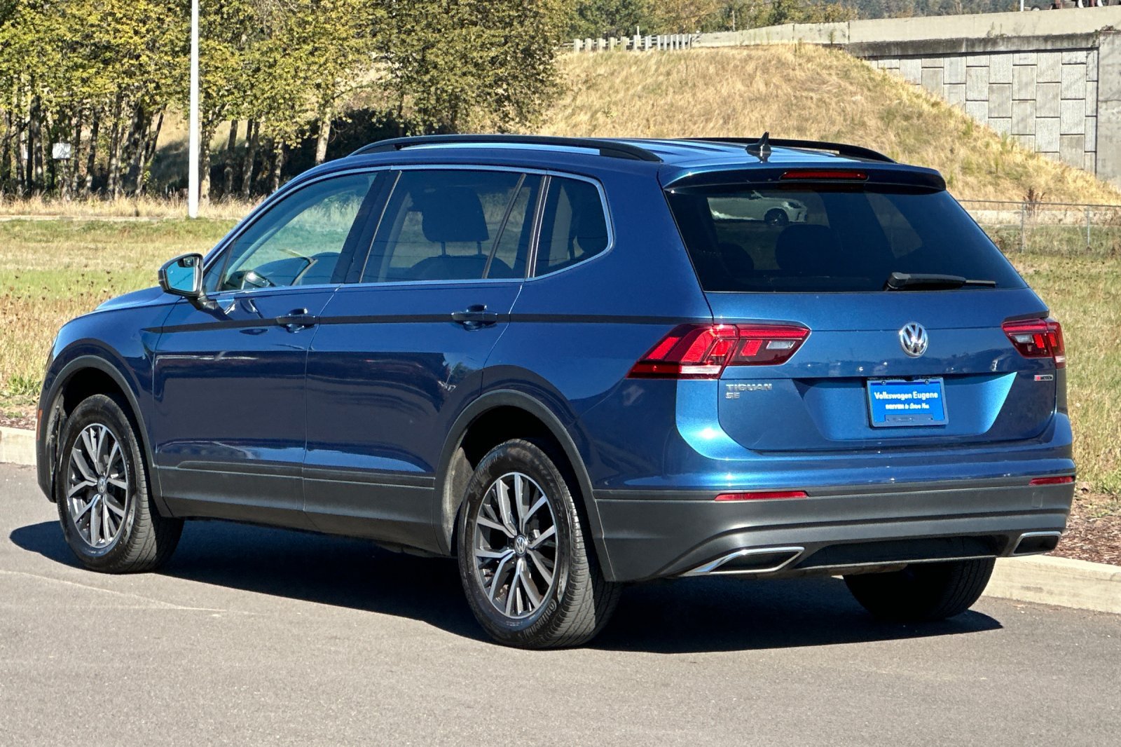 Used 2019 Volkswagen Tiguan SE AWD/4WD image 5