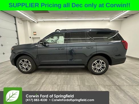 New 2025 Ford Expedition Active image 2