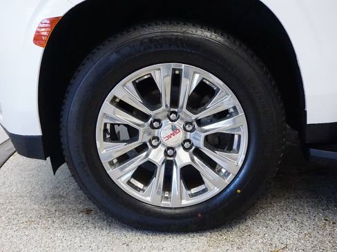 Used 2021 GMC Yukon Denali AWD/4WD image 14