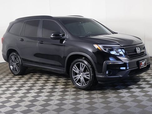 Used 2022 Honda Pilot Sport image 2