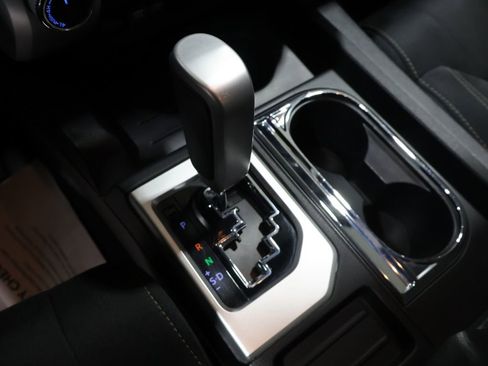 Used 2021 Toyota Tundra SR5 w/ Trail Edition image 31