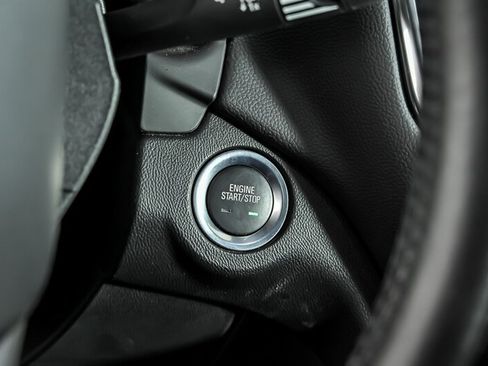 Used 2021 Chevrolet Equinox LT AWD/4WD image 24