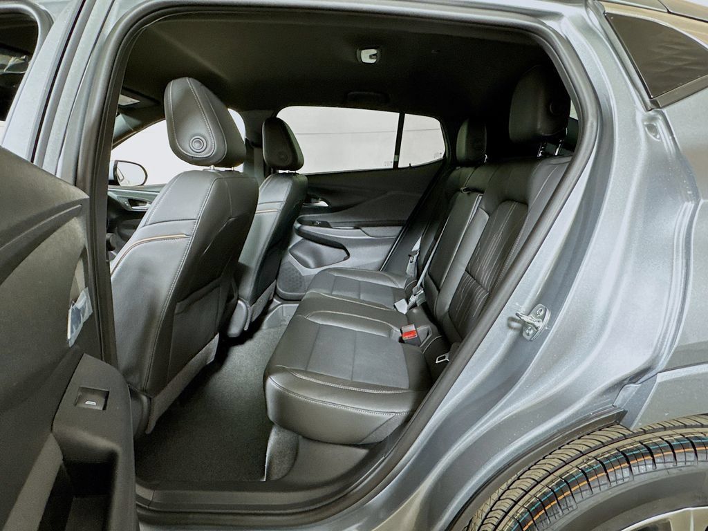 New 2026 Buick Envista Avenir FWD image 12
