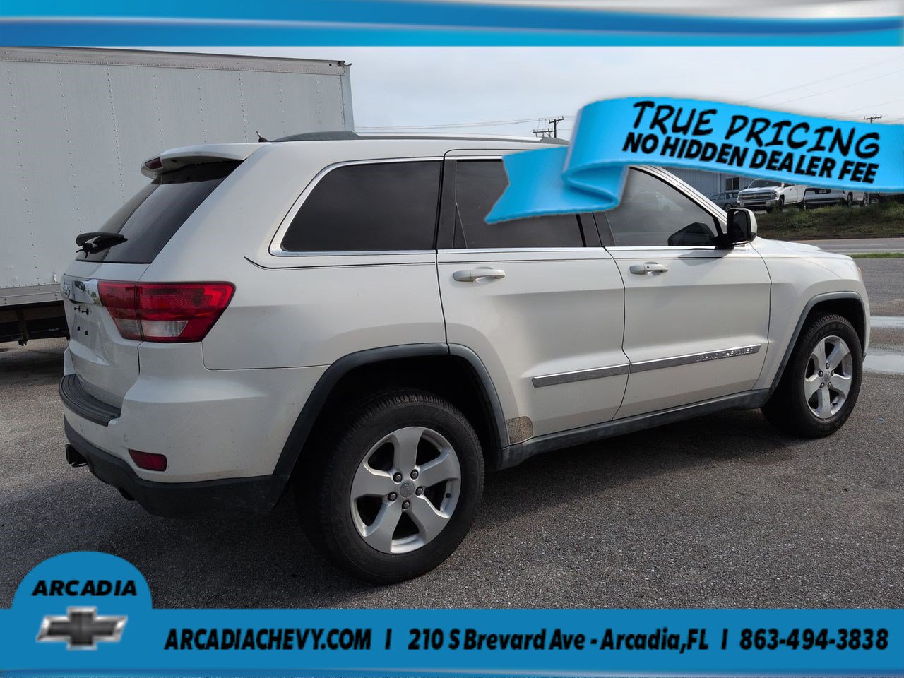 Used 2012 Jeep Grand Cherokee Laredo RWD image 3