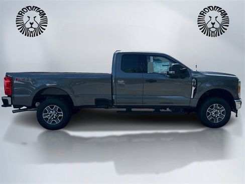 New 2025 Ford F350 XLT w/ FX4 Off-Road Package image 4