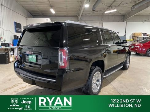Used 2017 GMC Yukon XL SLT image 9