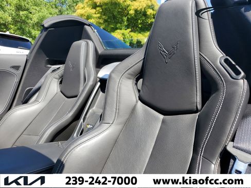 Used 2025 Chevrolet Corvette Stingray Preferred Conv w/ 2LT RWD image 19