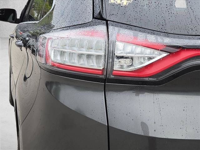 Used 2018 Ford Edge SEL FWD image 15