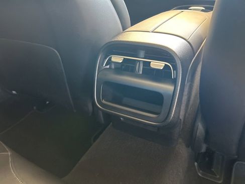 Used 2025 Mercedes-Benz E 350 4MATIC Sedan w/ Winter Package image 31