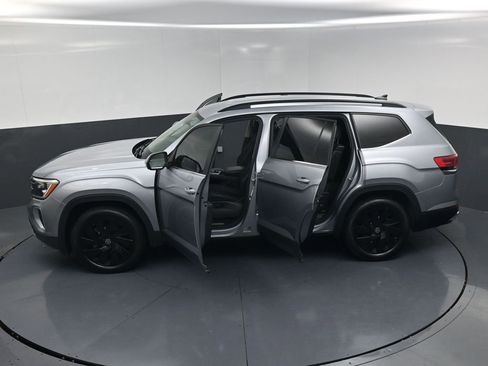 Used 2024 Volkswagen Atlas SE FWD image 28