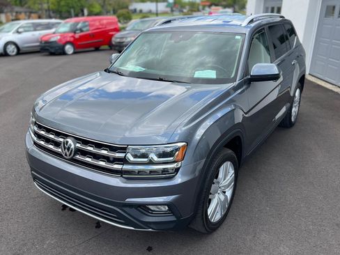 Used 2019 Volkswagen Atlas SE w/ Towing Package AWD/4WD image 2