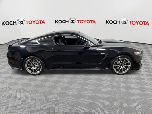 Used 2019 Ford Mustang Shelby GT350 w/ Technology Package RWD image 9