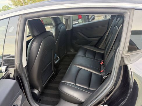 Used 2018 Tesla Model 3 Long Range RWD image 14