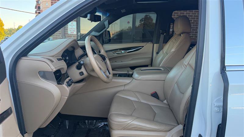 Used 2020 Cadillac Escalade Platinum AWD/4WD image 29