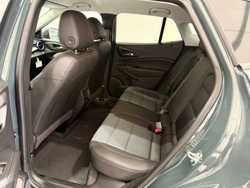 New 2026 Chevrolet Trax LT w/ LT Convenience Package FWD image 15