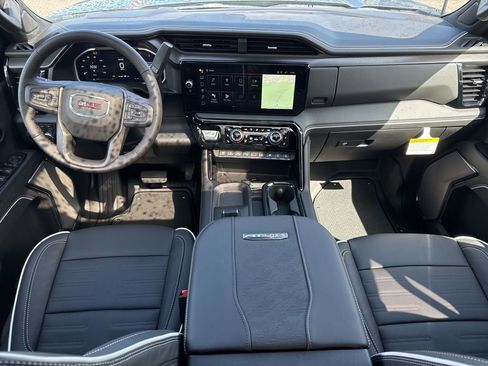New 2026 GMC Sierra 2500 AT4X AWD/4WD image 15