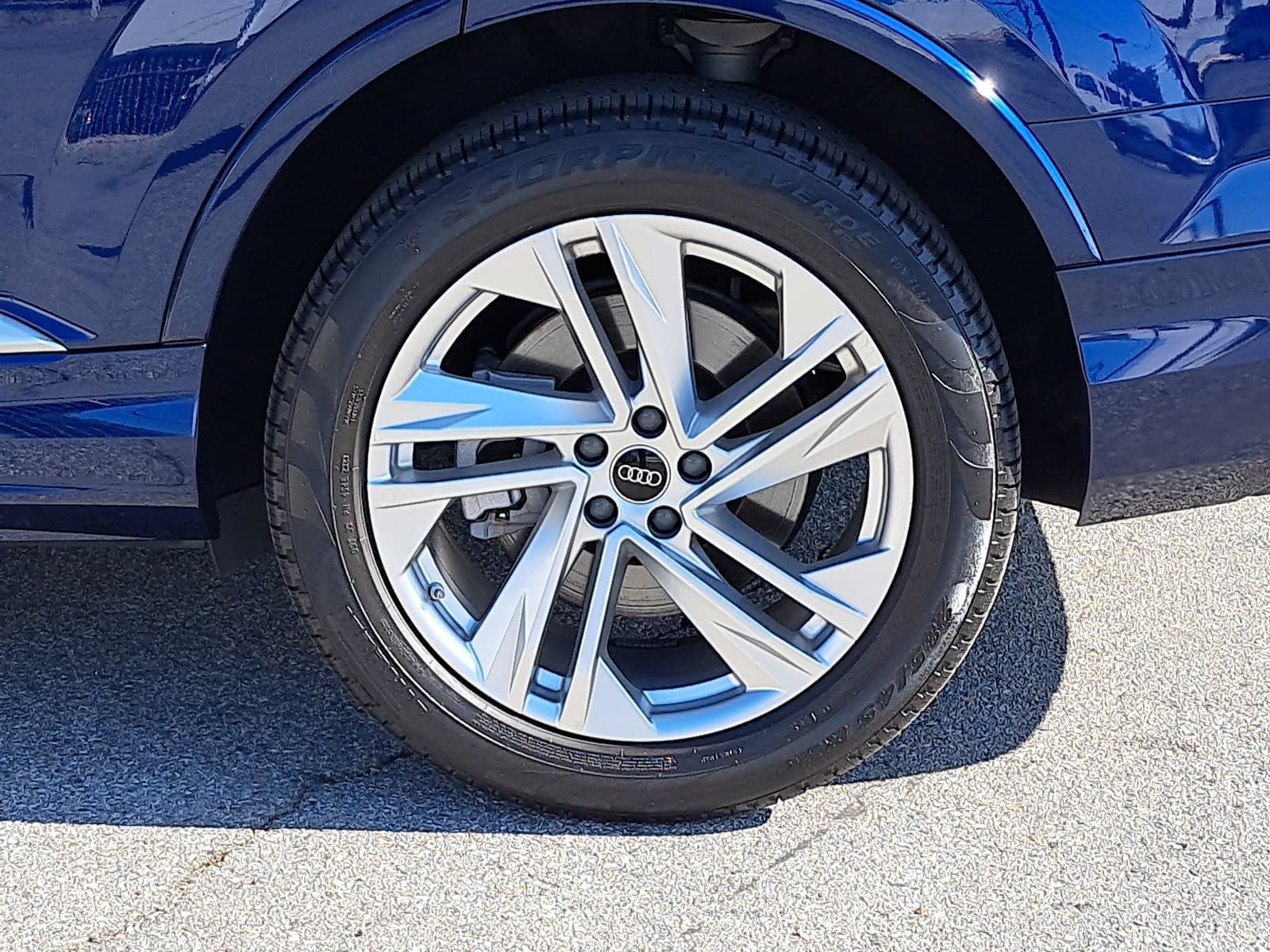 Used 2024 Audi Q7 3.0T Prestige AWD/4WD image 37