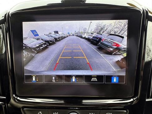 Used 2023 Chevrolet Traverse RS AWD/4WD image 22