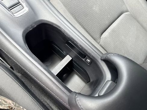 Used 2019 Honda HR-V Sport image 21