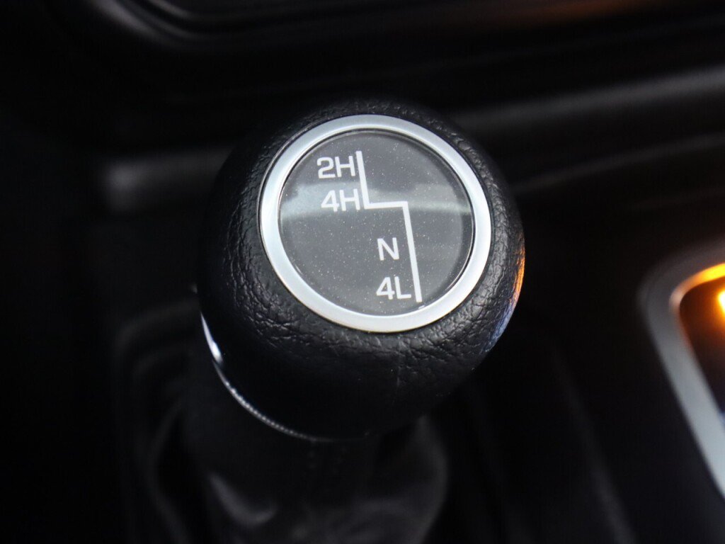 Used 2018 Jeep Wrangler Unlimited Sport S AWD/4WD image 25