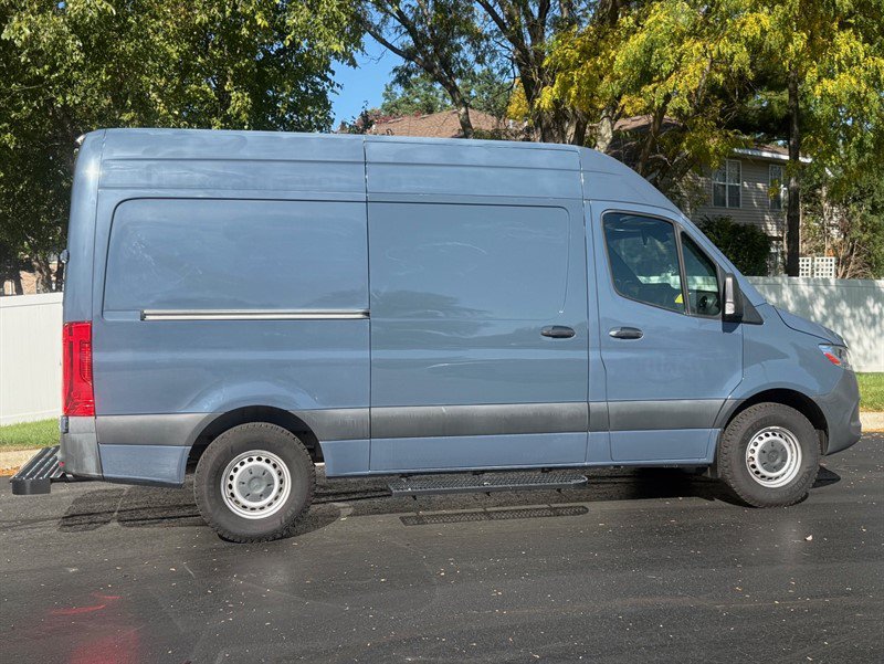 Used 2019 Mercedes-Benz Sprinter 144 image 5
