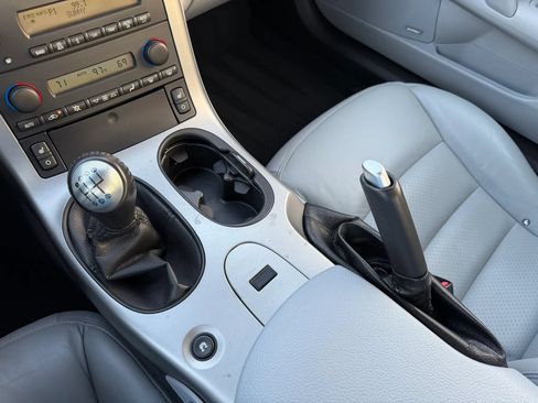 Used 2005 Chevrolet Corvette Coupe w/ Preferred Equipment Group RWD image 32