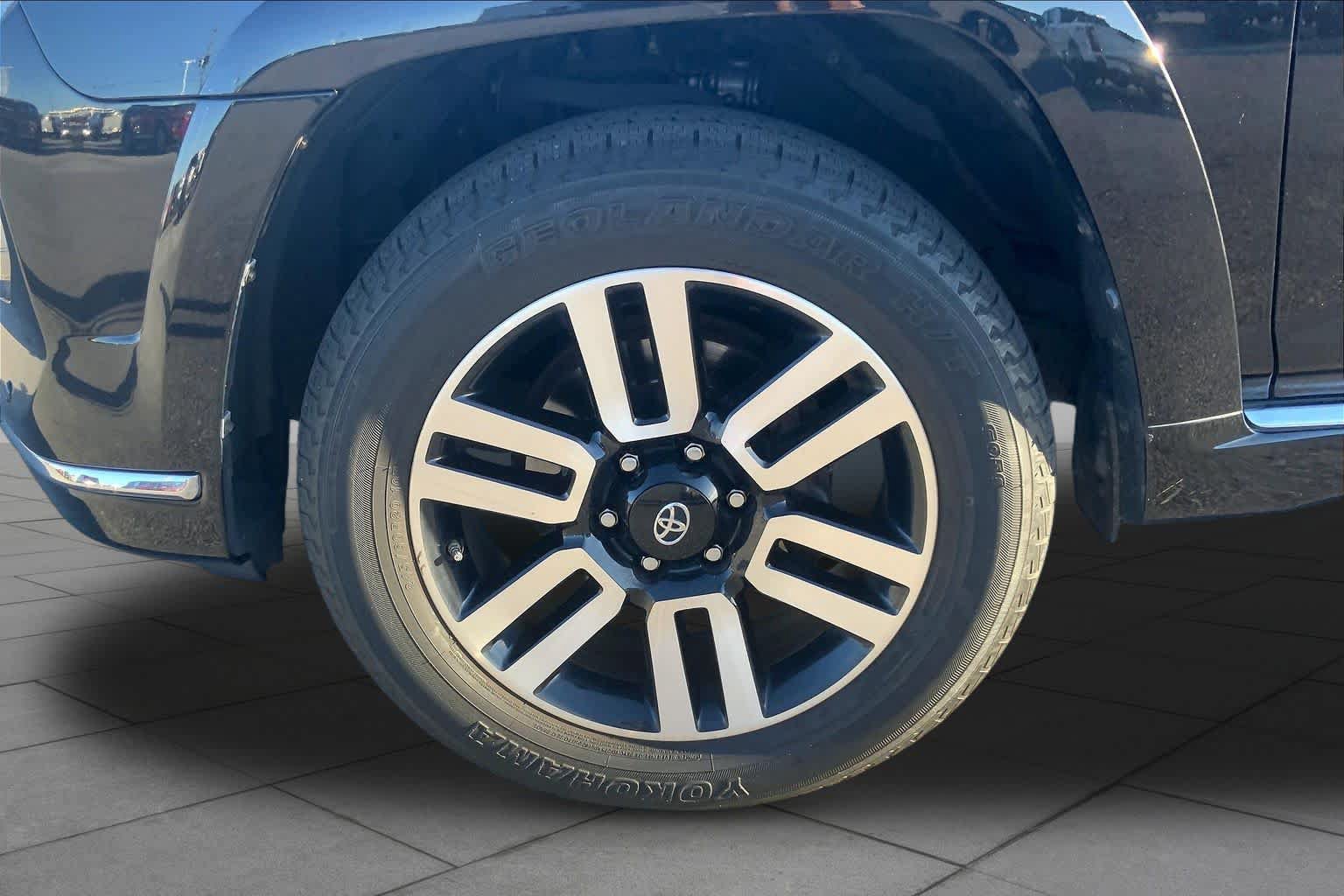 Used 2016 Toyota 4Runner Limited AWD/4WD image 10