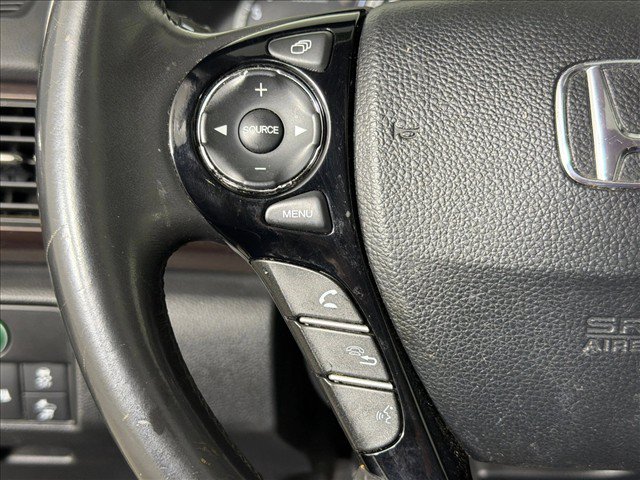 Used 2016 Honda Accord Touring image 26