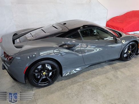 Used 2022 Ferrari F8 Tributo RWD image 49