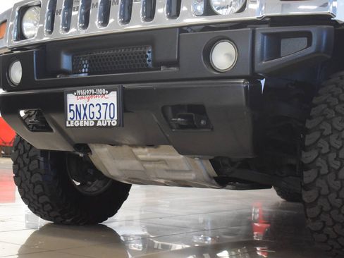 Used 2005 HUMMER H2 w/ Preferred Equipment Group AWD/4WD image 12