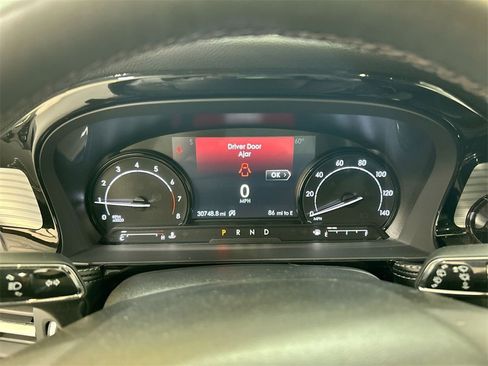 Used 2022 Lincoln Corsair AWD w/ Equipment Group 101A image 13