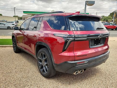 Used 2026 Chevrolet Traverse RS w/ LPO, Floor Liner Package FWD image 2