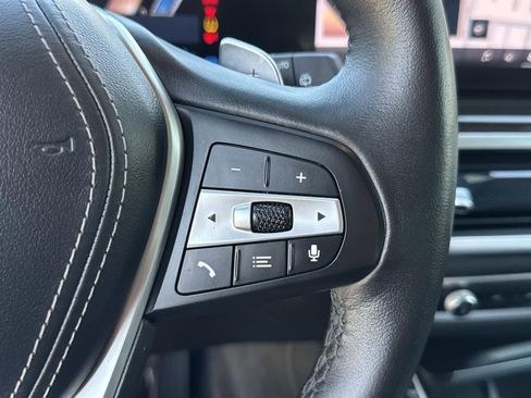 Used 2024 BMW X5 xDrive50e image 12