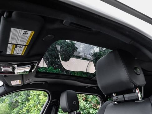 New 2026 Land Rover Range Rover Velar S AWD/4WD image 5