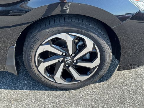 Used 2017 Honda Accord EX-L image 12