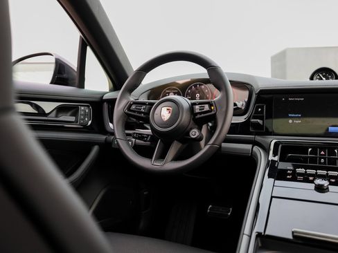 New 2026 Porsche Panamera RWD image 27