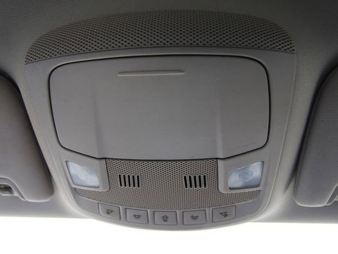 Used 2017 Ford Fusion SE w/ Fusion SE Technology Package FWD image 33